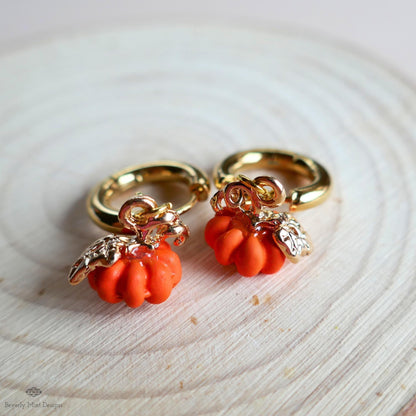 Pumpkin Huggie Hoop Earrings, Chunky Gold Fall Earrings, Halloween Dangle Earrings, Cute Autumn Jewelry, Thanksgiving Accessories