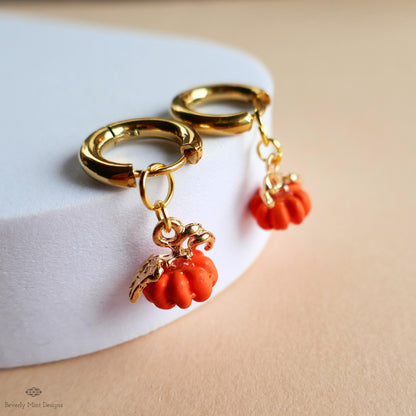 Pumpkin Huggie Hoop Earrings, Chunky Gold Fall Earrings, Halloween Dangle Earrings, Cute Autumn Jewelry, Thanksgiving Accessories