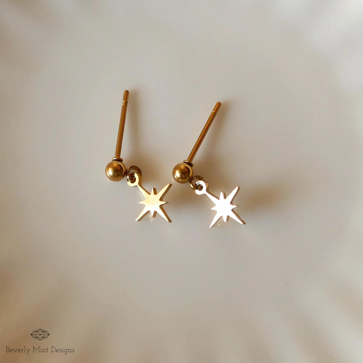 Gold Star Dangle Earrings ,Minimalist Drop Earrings for Women, Starburst Earrings , Everyday Dainty Celestial Jewelry