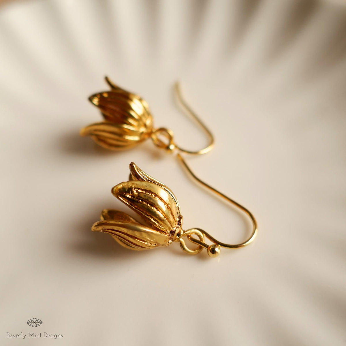 Gold Tulip Earrings Floral Dangle Earrings Botanical Drop Earrings Lightweight Flower Jewelry Elegant