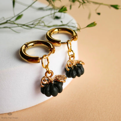 Black Pumpkin Huggie Hoop Earrings, Chunky Gold Fall Earrings, Halloween Dangle Earrings, Cute Autumn Jewelry, Thanksgiving Accessories
