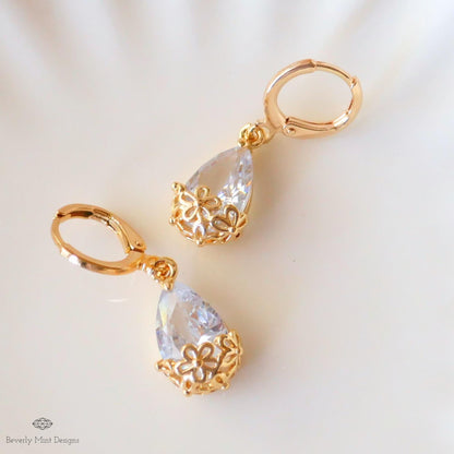 18K Gold Teardrop Dangle Earring , Cubic Zirconia Drop Earrings, Gold Dangle Earrings, Waterdrop Earrings, Sensitive Ear & Clip-On Options