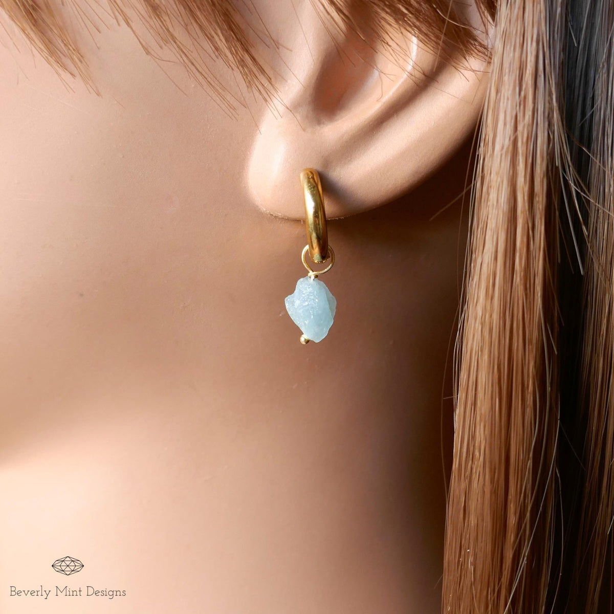 Raw Aquamarine Earrings, Green Raw Stone Earrings, 18K Gold Huggie Hoop Earrings with March Birthstone, Blue Earrings, Chakra Stone For Gift