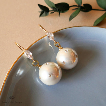 Crystal and Pearl Drop Earrings, Handmade Pearl Earrings, Elegant Gold Dangle Jewelry for Women, Cubic Zirconia Earrings