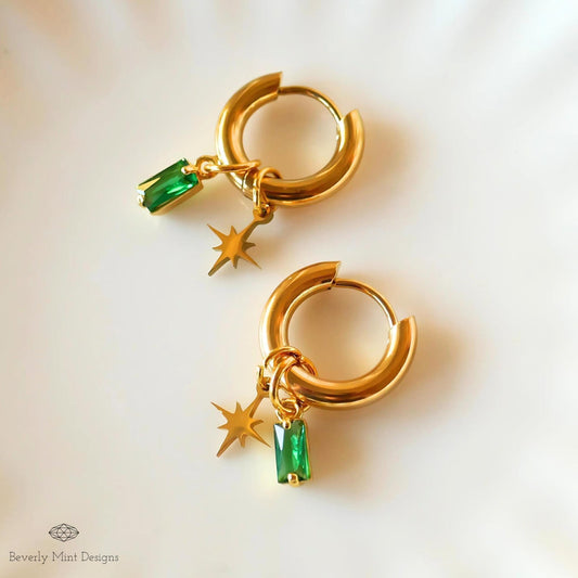 Gold Hoop Earrings with Green Gem and Starburst, Celestial Dangle Earrings, Minimalist Modern Jewelry, Chunky Huggie Hoops