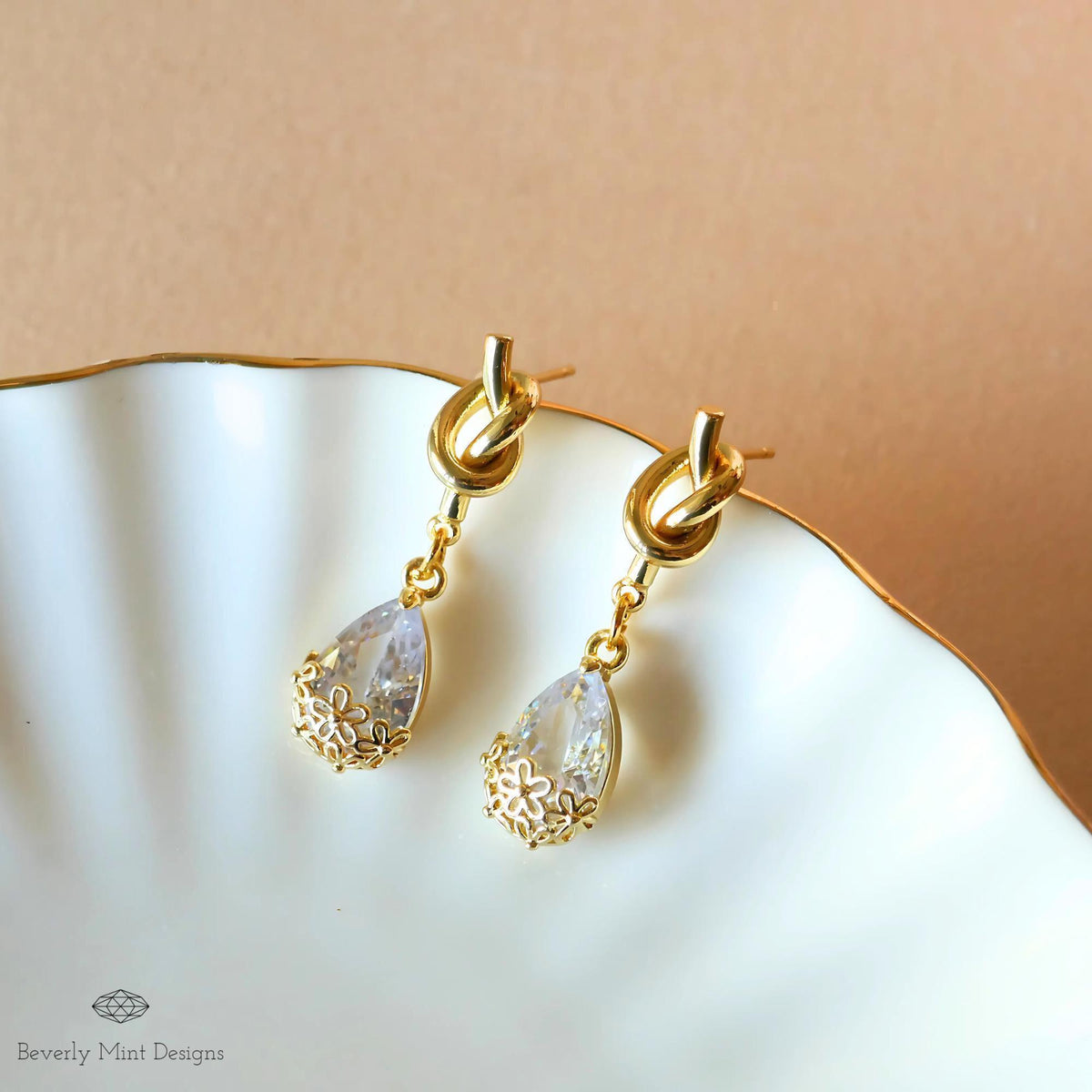 Gold Knot Crystal Drop Earrings, Elegant Teardrop Dangle Jewelry, Minimalist Earrings, Sparkling Floral Statement Earrings