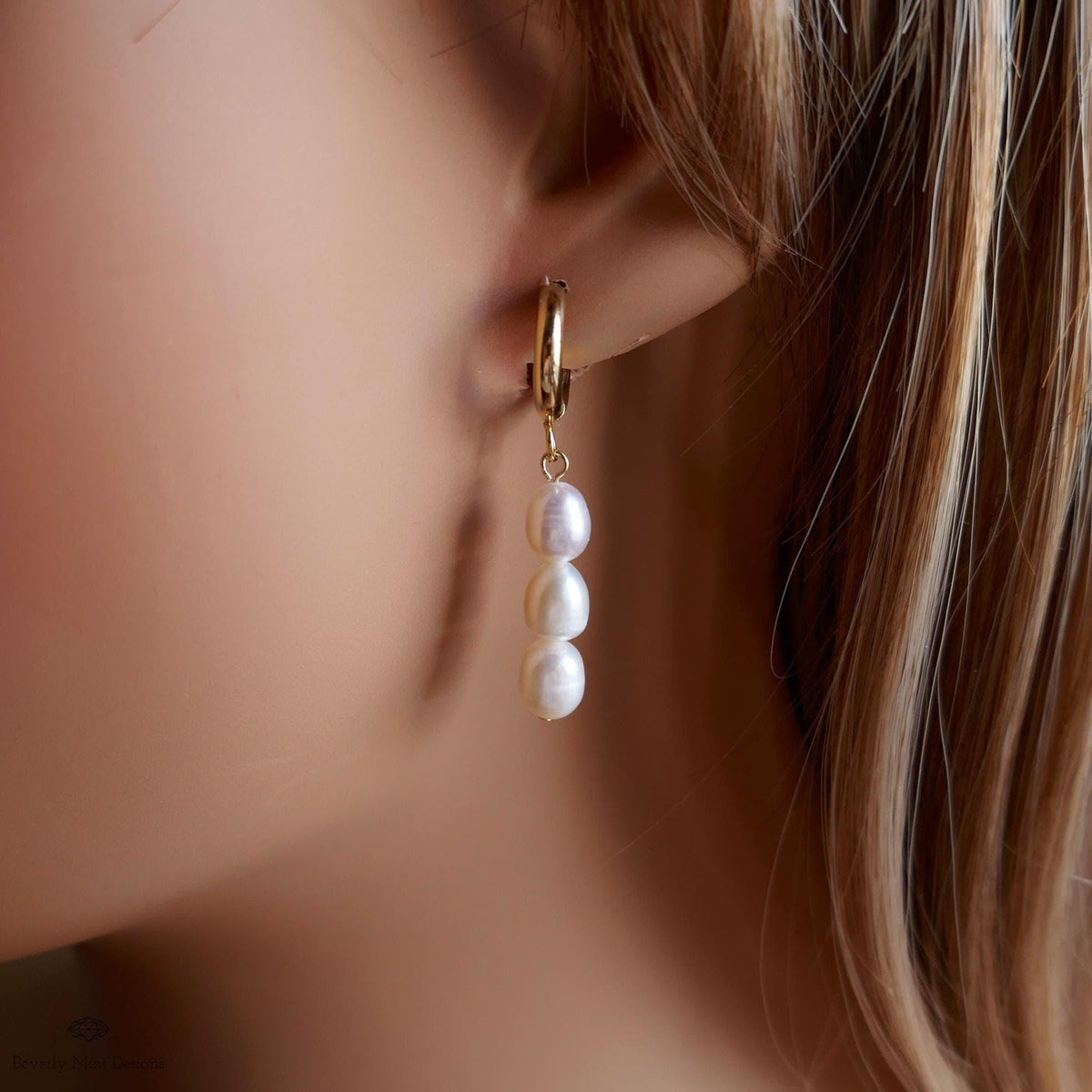 Gold Hoop Earrings with Freshwater Pearls Classic Pearl Drop Earrings Dangle Pearl Hoops Bridal Jewelry  Minimalist Style