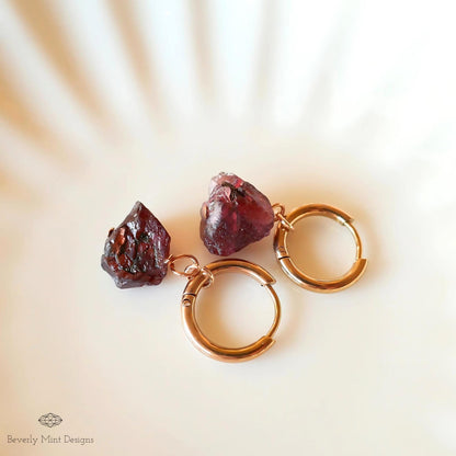 Red Raw Stone Earrings, Rose Gold Huggie Hoop Earrings with January Birthstone, Raw Garnet Stone Earrings , Red Earrings , Chakra Stone Gift