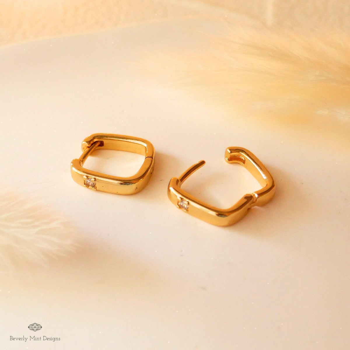 Huggie Earrings Gold Dainty Earrings,14K Gold Plated, Square Earrings, Minimalist Earrings, Simple Gold Earrings