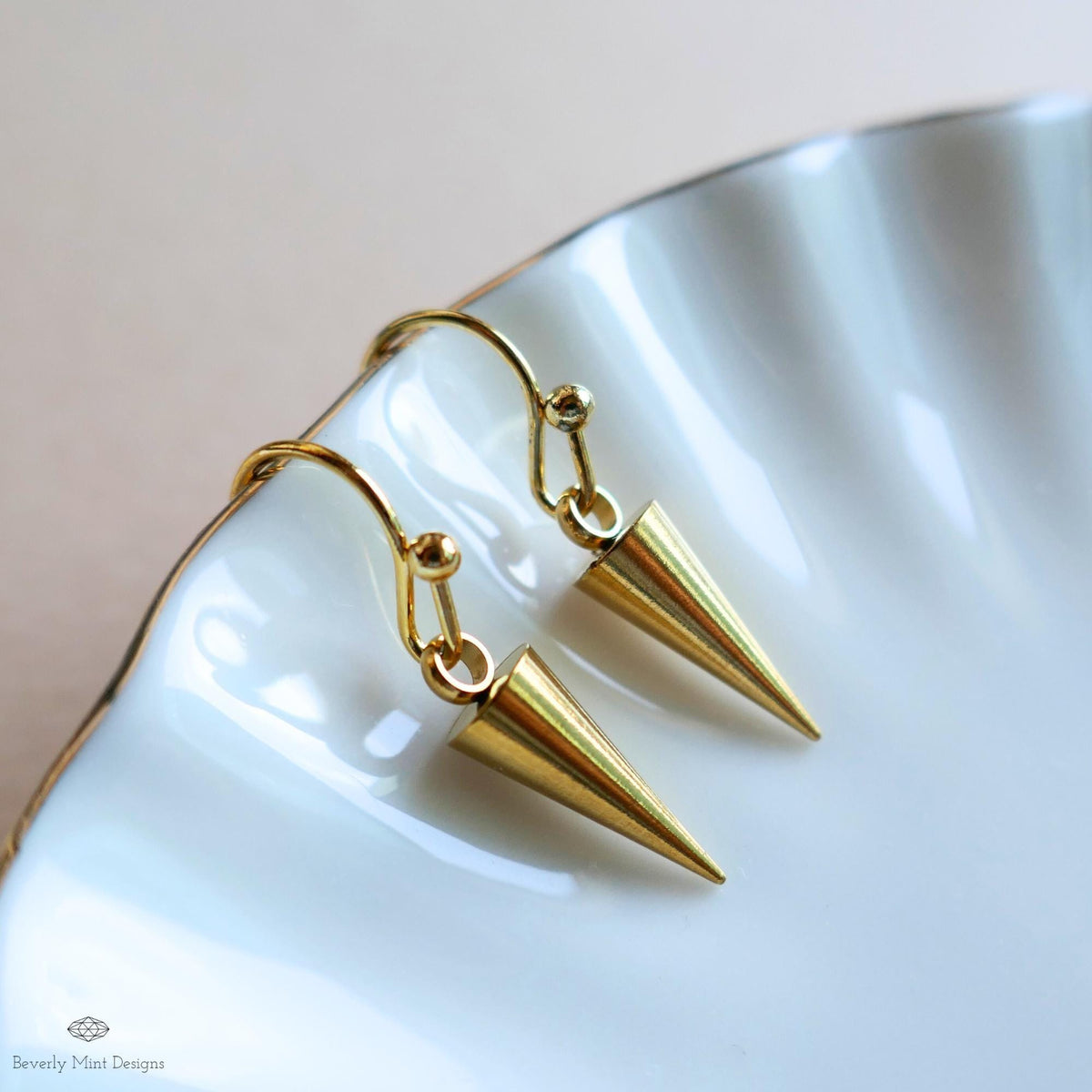 Gold Spike Earrings, Cone Drop Earrings, Minimalist Dangle Earrings, Edgy Gold Jewelry, Modern Earrings, Sensitive Ear & Clip-On Options