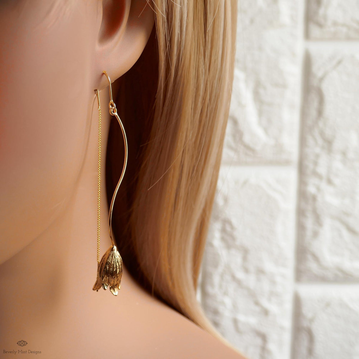 Gold Tulip Drop Earrings Floral Long Dangle Earrings Lightweight Threader Earrings Modern Botanical Jewelry Gift for Her