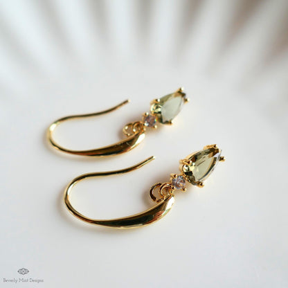 Brown Stone Earrings, Elegant Heart Drop Earrings, Gold Dangle Earrings, Dainty Gold Jewelry, Sensitive Ear & Clip-On Options