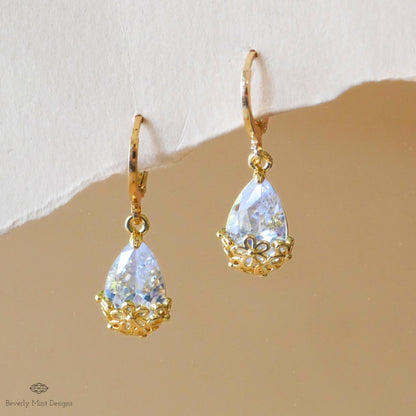 18K Gold Teardrop Dangle Earring , Cubic Zirconia Drop Earrings, Gold Dangle Earrings, Waterdrop Earrings, Sensitive Ear & Clip-On Options