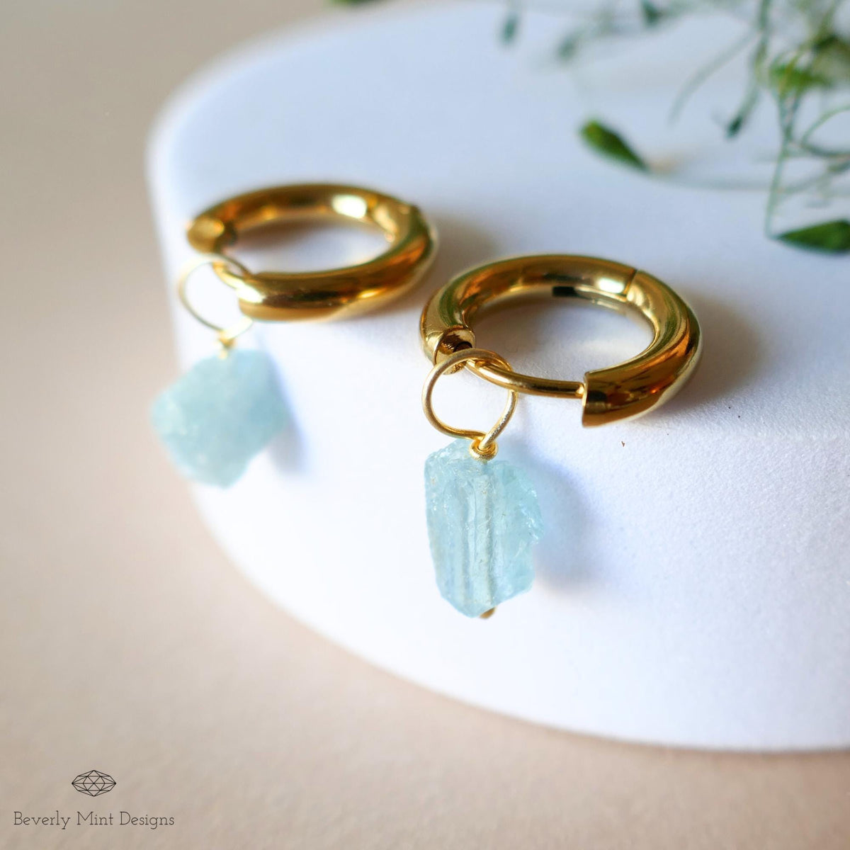 Raw Aquamarine Earrings, Green Raw Stone Earrings, 18K Gold Huggie Hoop Earrings with March Birthstone, Blue Earrings, Chakra Stone For Gift