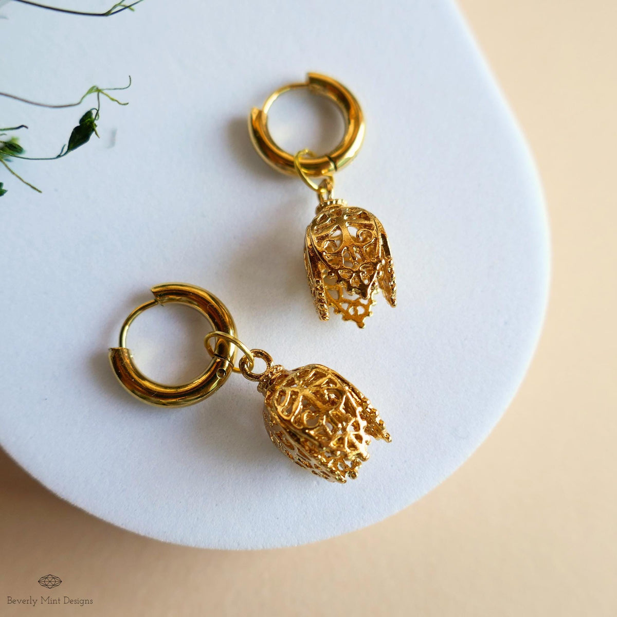 [Etsy 4445301666 image 4/7 id 7796714153] Gold Filigree Hoop Earrings, Tulip Drop Earrings, Gold Huggie earrings, Floral Dangle Earrings, Vintage Style Jewelry