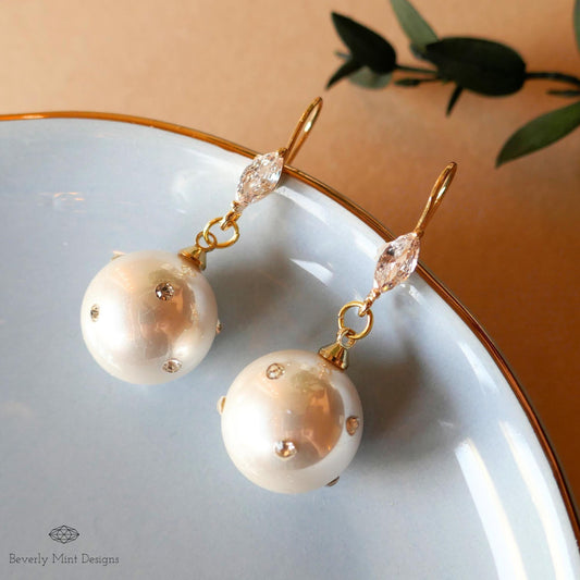 Crystal and Pearl Drop Earrings, Handmade Pearl Earrings, Elegant Gold Dangle Jewelry for Women, Cubic Zirconia Earrings