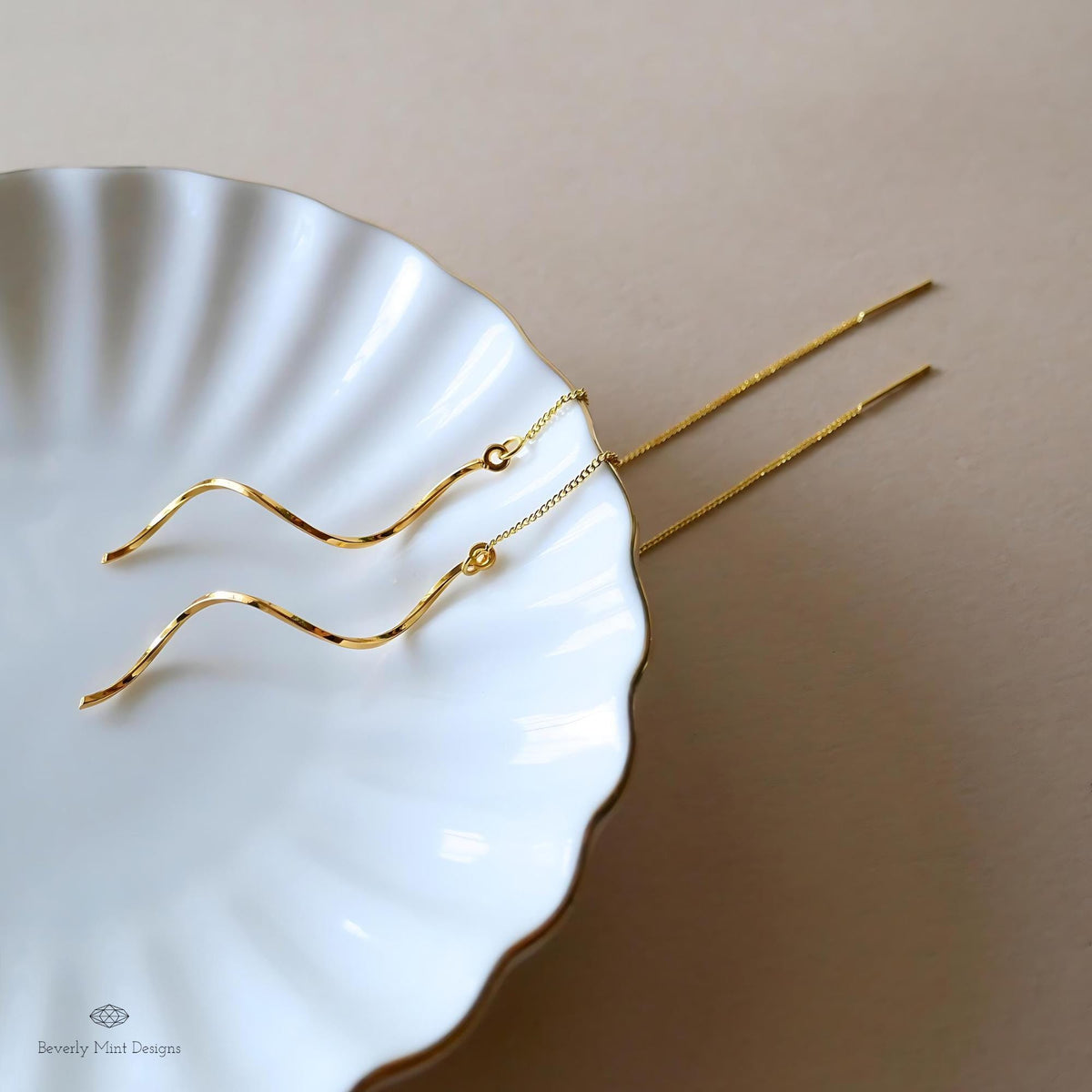 Gold Twirl Earrings, Gold Drop Earrings, Minimalist Twirl Earrings, Wavy Earrings, Gold Threader Earrings, Sensitive Ear & Clip-On Options