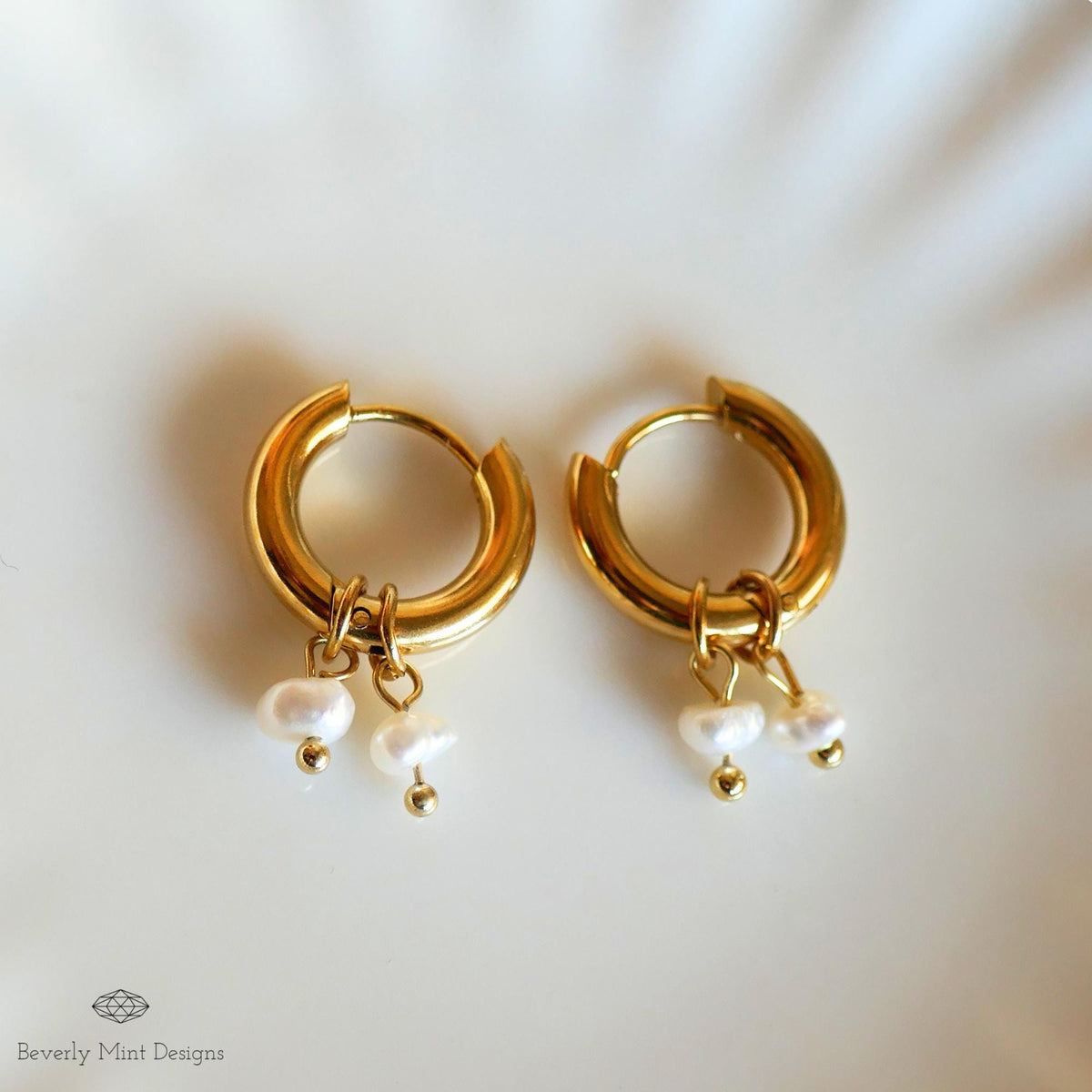 Mini Pearl with Chunky Huggie Earrings , Small Pearls , Pearl Glow , Minimalist Pearl Huggie Earrings,