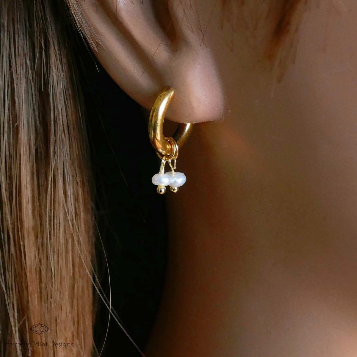 Mini Pearl with Chunky Huggie Earrings , Small Pearls , Pearl Glow , Minimalist Pearl Huggie Earrings,
